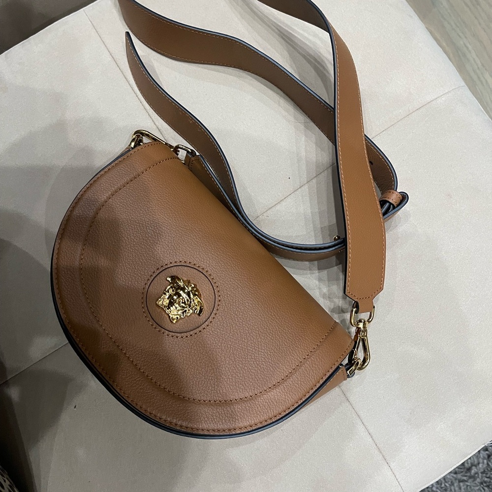 Versace bag - Picture 3 of 9